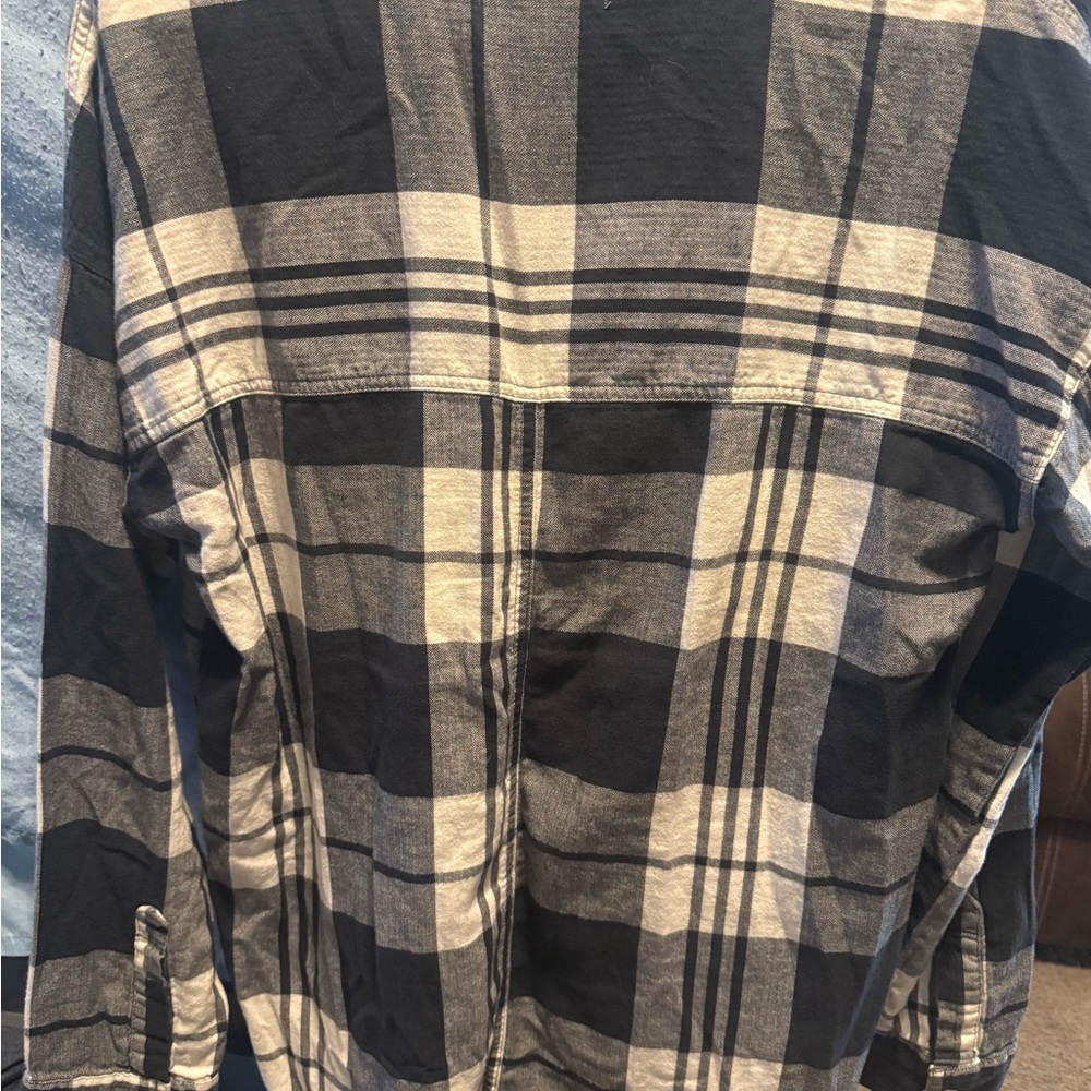 Old Navy Boyfriend Plaid Flannel Shirt Navy Blue White Check Women’s Medium - Picture 4 of 4